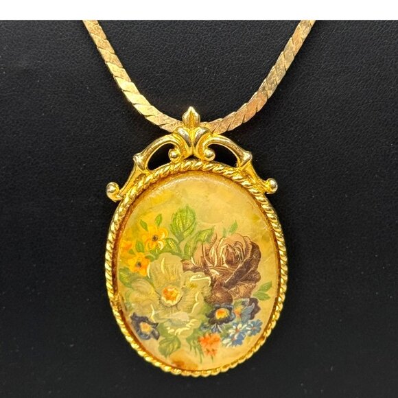 Vintage Floral Reverse Painted Pendant Necklace Gold Romantic Victorian Inspired - Picture 3 of 8